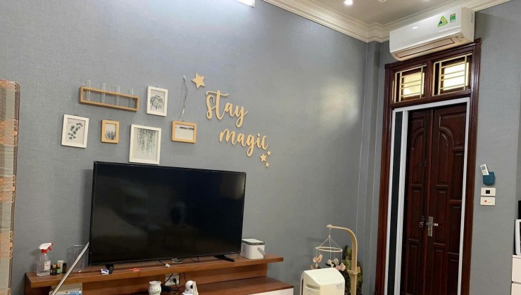 Cho thuê nhà ngõ kinh doanh Spa, Cà Phê Nguyễn Chí Thanh - Đống Đa - 50m - 4 tầng - 25 triệu